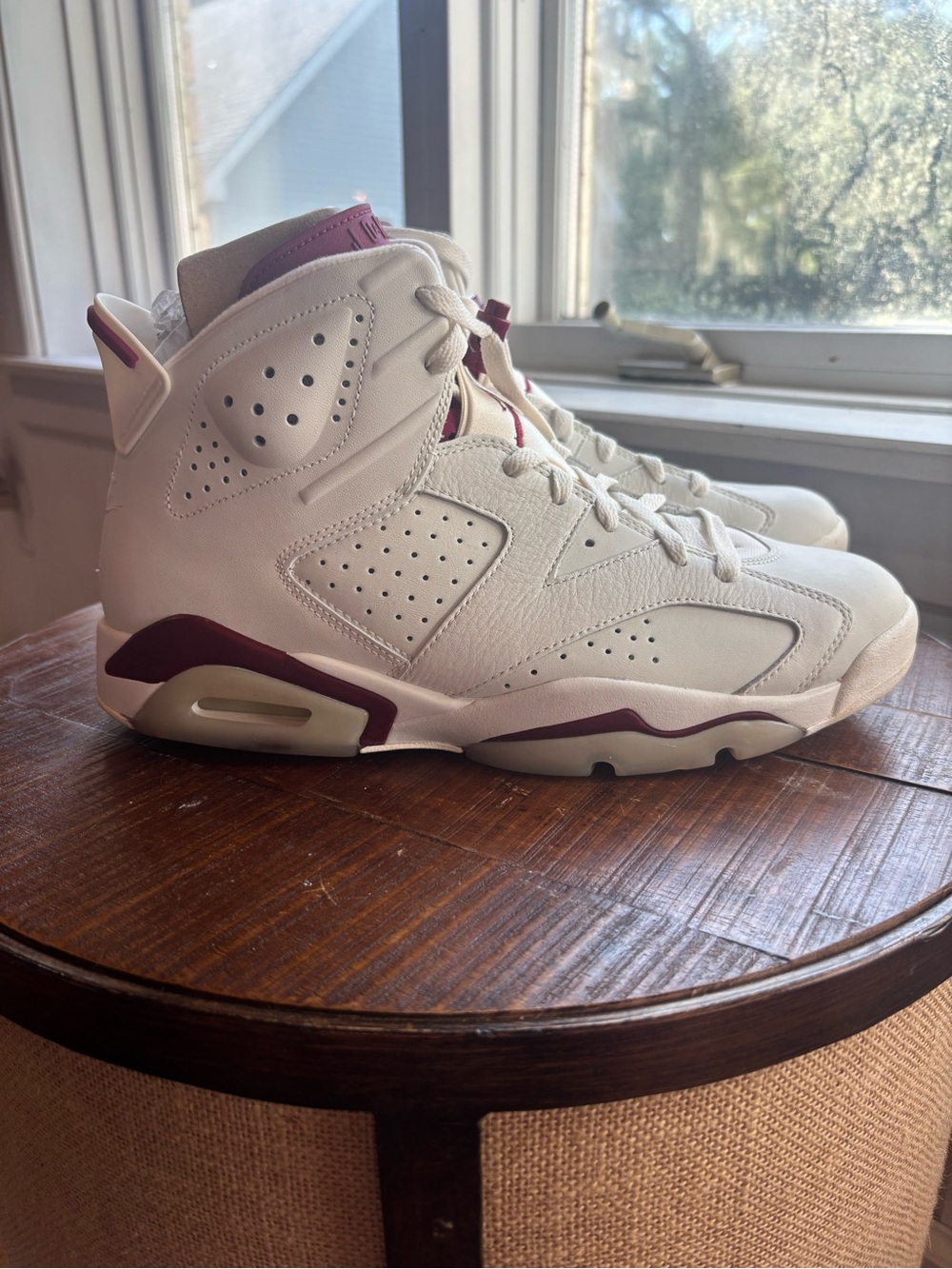 Air Jordan 6 Retro "Nike Air Maroon/Off White in box